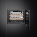 Chłodziarka na wino do zabudowy Smeg Dolce Still Novo CVI621NR3 45 cm