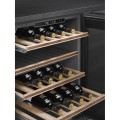 Chłodziarka na wino do zabudowy Smeg Dolce Still Novo CVI638RN3