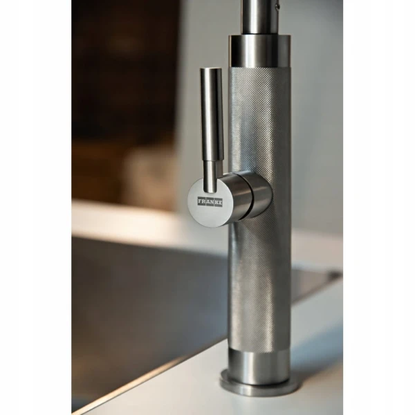 Bateria Franke Mythos Masterpiece pull-out spray stal szlachetna