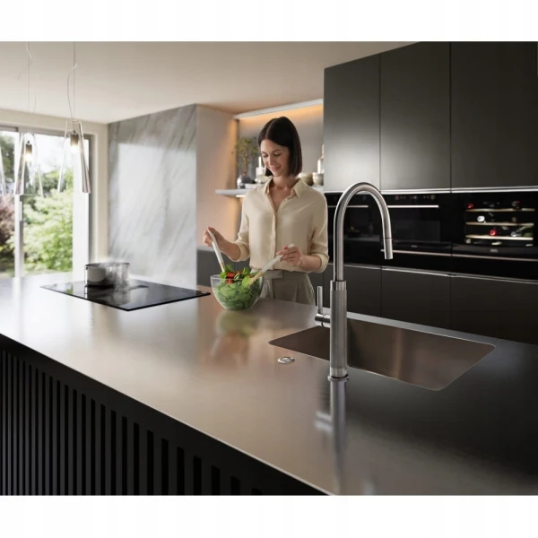 Bateria Franke Mythos Masterpiece pull-out spray stal szlachetna