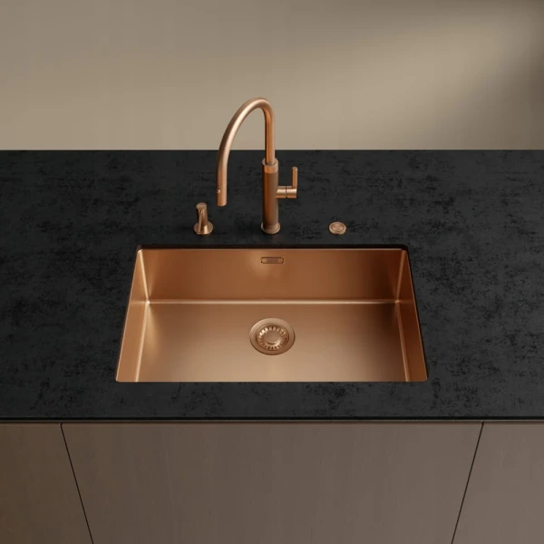 Bateria Franke Mythos Masterpiece pull-out spray miedź