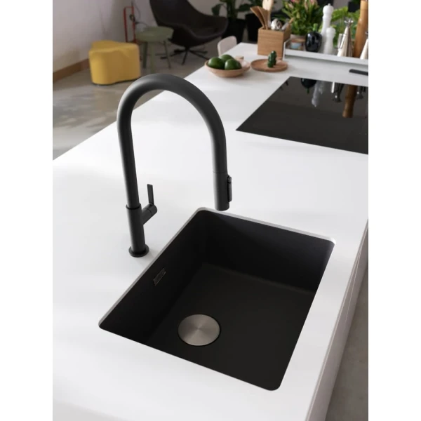 Bateria kuchenna Franke Maris Slim Clear Water J pull-out Czarny mat